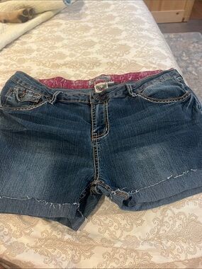 YMI Dark Blue Denim Jean Shorts size 17